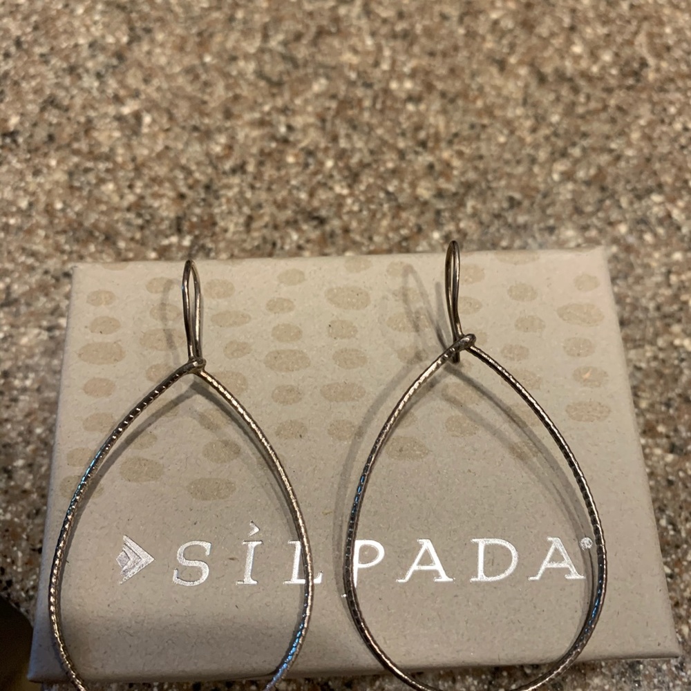 Silpada silver earrings